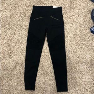 Brand new AE pull on moto leggings